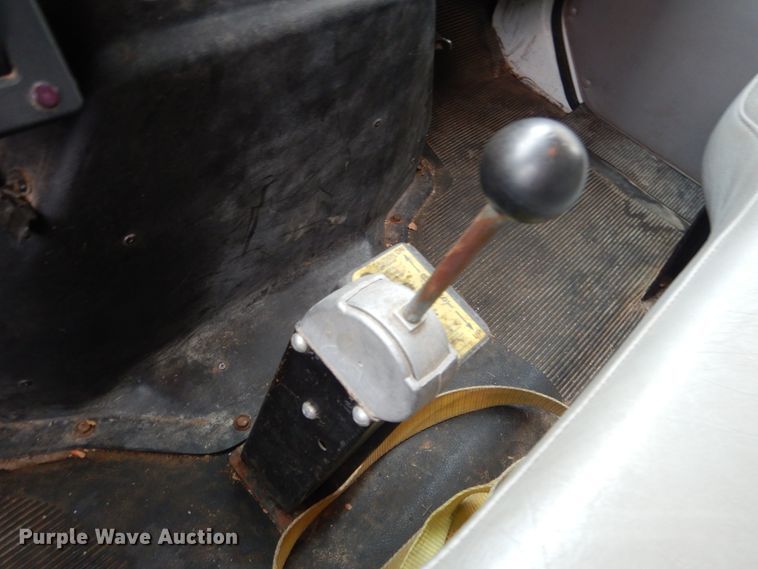 image for item DH7016 1997 International 4700  dump truck