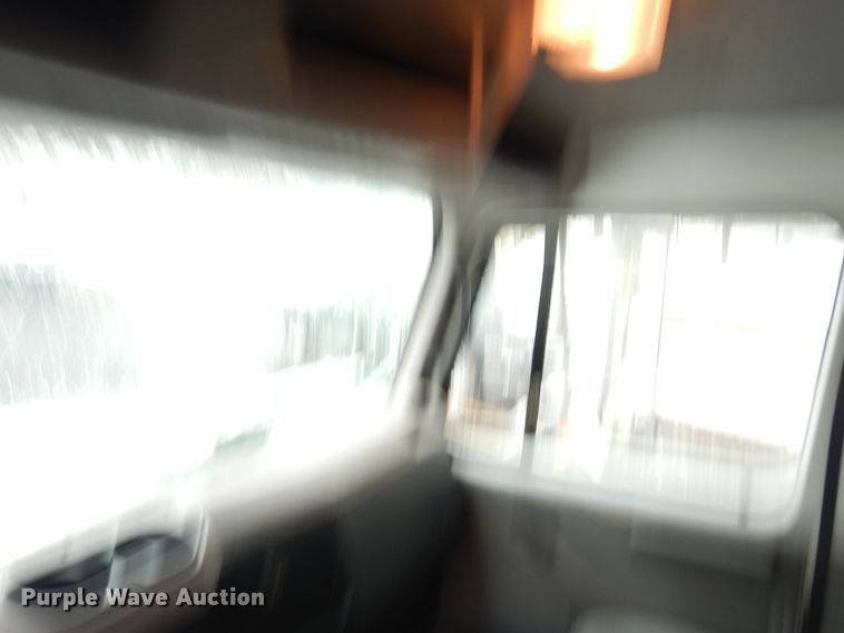 image for item DH7016 1997 International 4700  dump truck