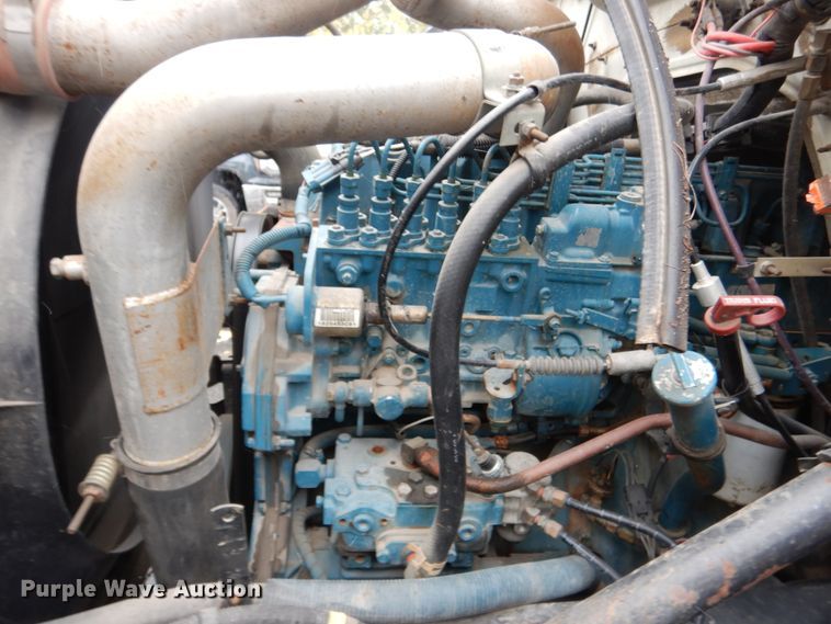 image for item DH7016 1997 International 4700  dump truck