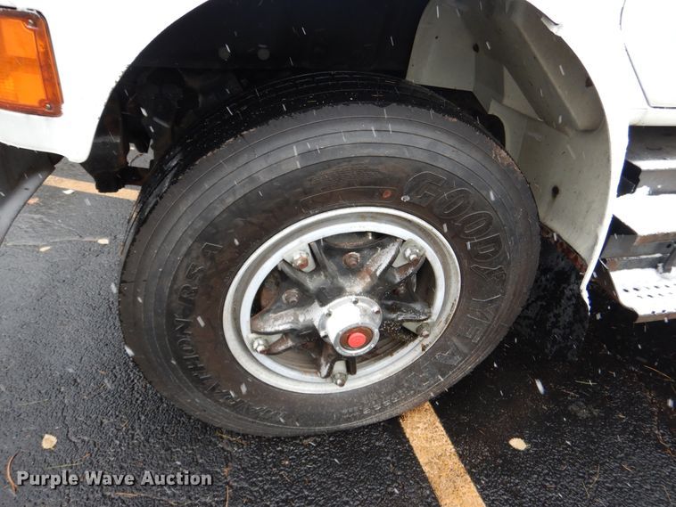 image for item DH7016 1997 International 4700  dump truck