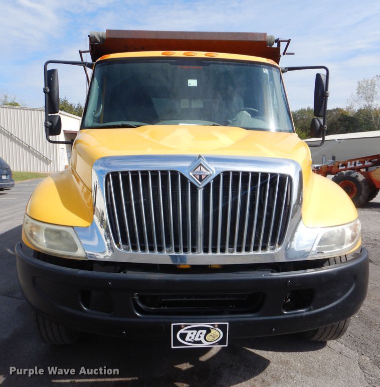 image for item DI0480 2007 International 4300  dump truck