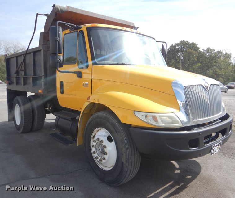 image for item DI0480 2007 International 4300  dump truck