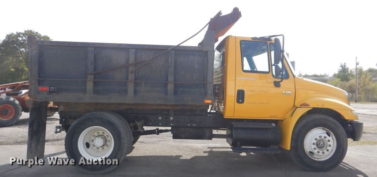 image for item DI0480 2007 International 4300  dump truck
