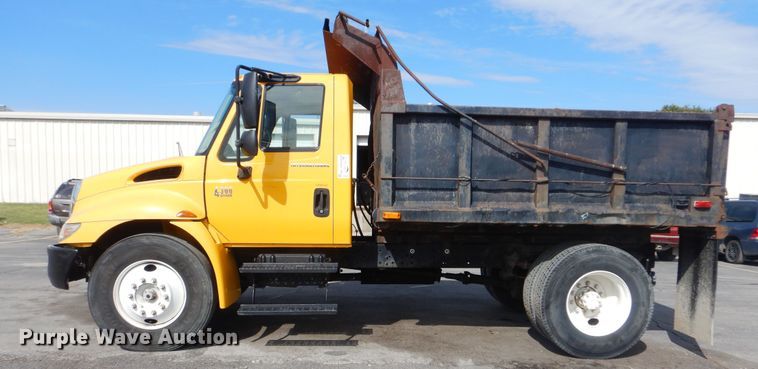 image for item DI0480 2007 International 4300  dump truck