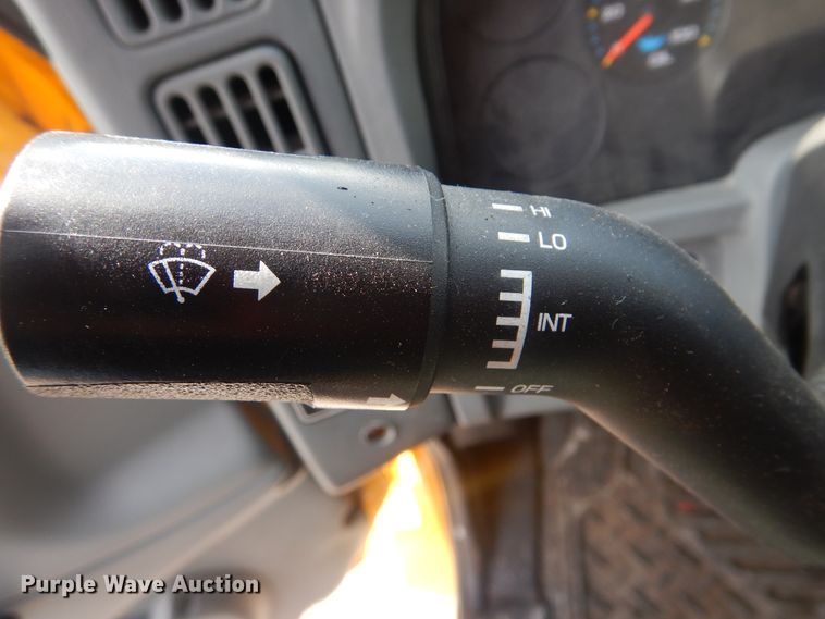 image for item DI0480 2007 International 4300  dump truck