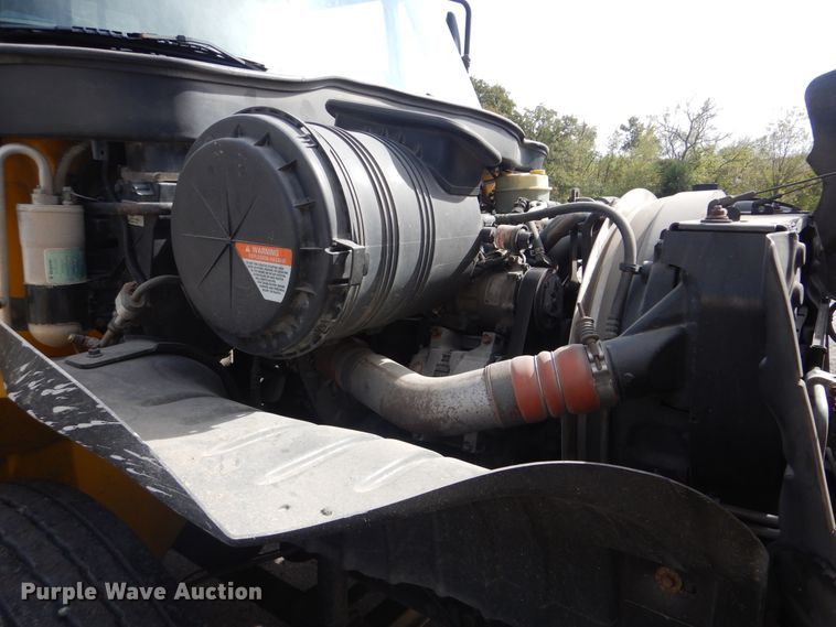 image for item DI0480 2007 International 4300  dump truck