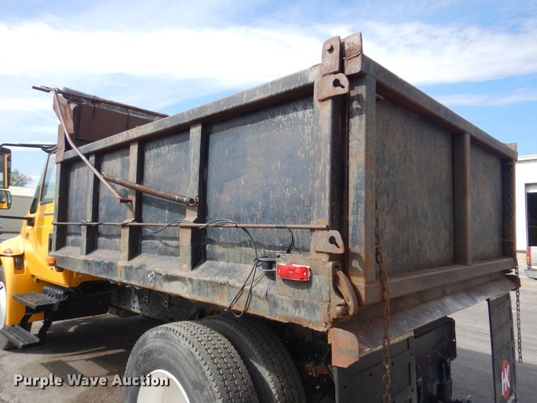 image for item DI0480 2007 International 4300  dump truck