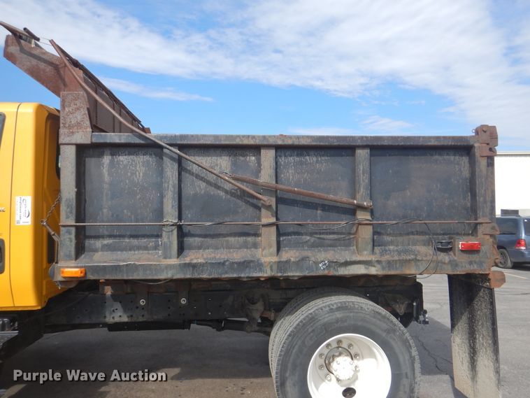 image for item DI0480 2007 International 4300  dump truck