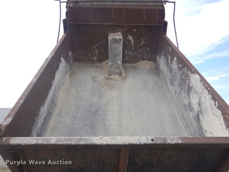 image for item DI0480 2007 International 4300  dump truck