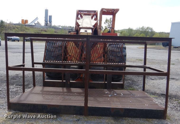 image for item DI0481 1984 Lull 622 Highlander III  telehandler