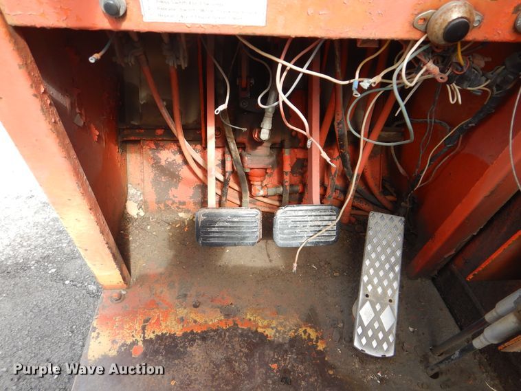 image for item DI0481 1984 Lull 622 Highlander III  telehandler