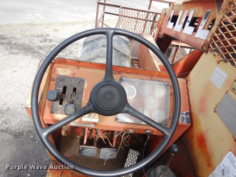 image for item DI0481 1984 Lull 622 Highlander III  telehandler