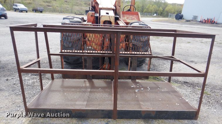 image for item DI0481 1984 Lull 622 Highlander III  telehandler