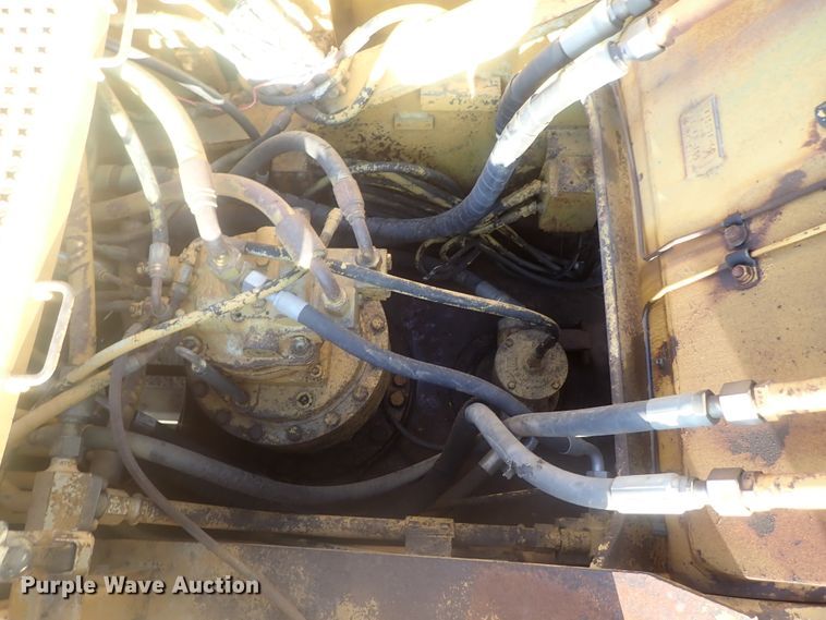 image for item DI7270 1990 Caterpillar 325C L  excavator with material placer