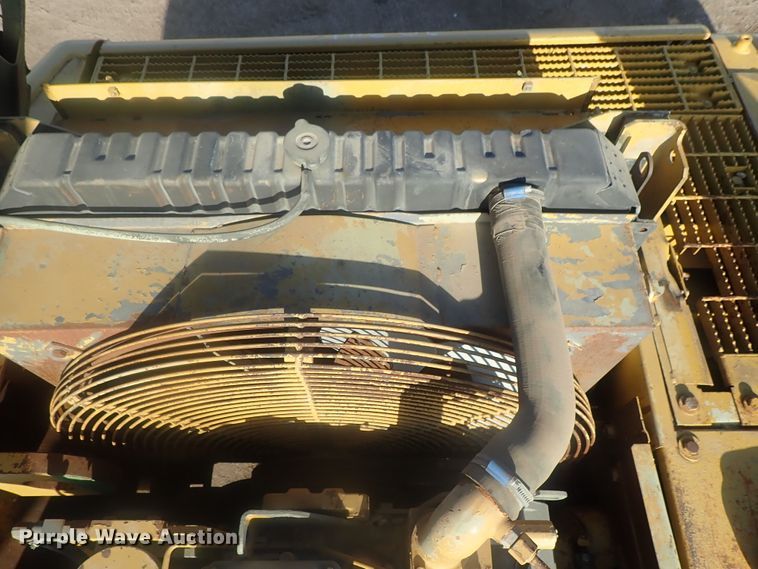 image for item DI7270 1990 Caterpillar 325C L  excavator with material placer