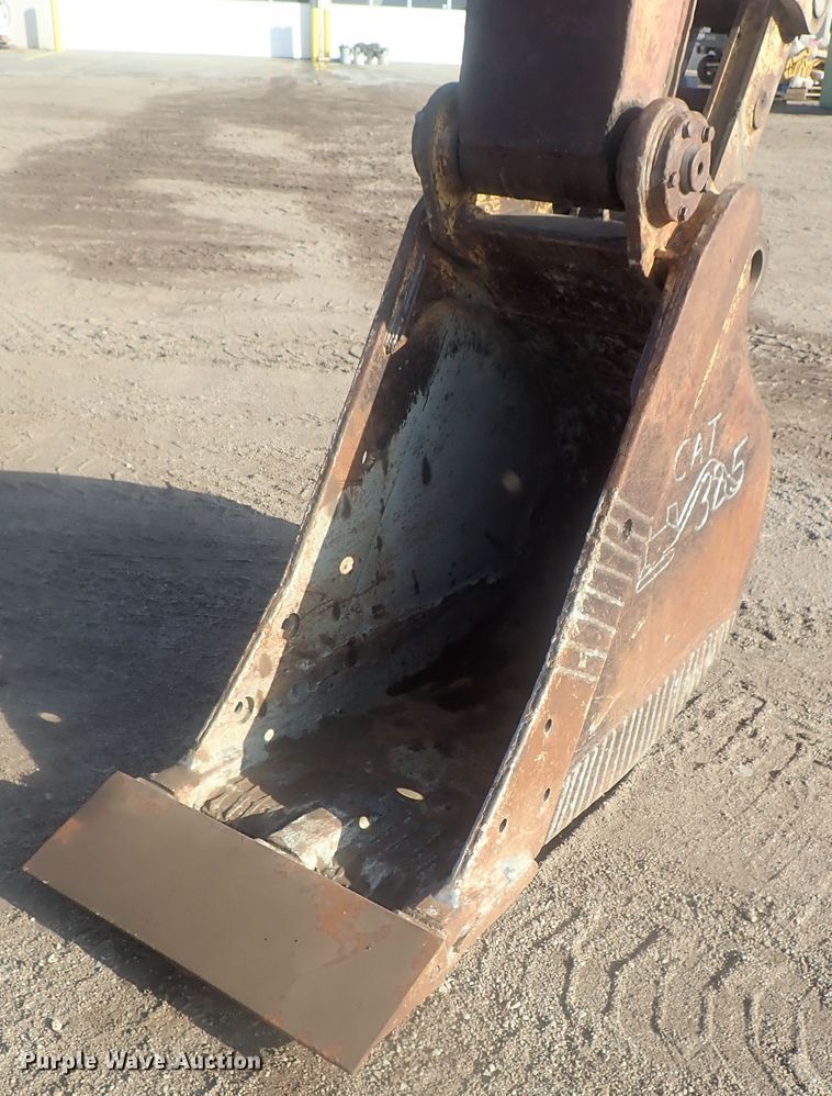 image for item DI7270 1990 Caterpillar 325C L  excavator with material placer