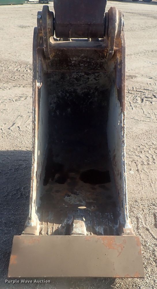 image for item DI7270 1990 Caterpillar 325C L  excavator with material placer