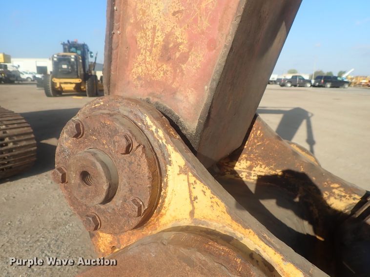 image for item DI7270 1990 Caterpillar 325C L  excavator with material placer