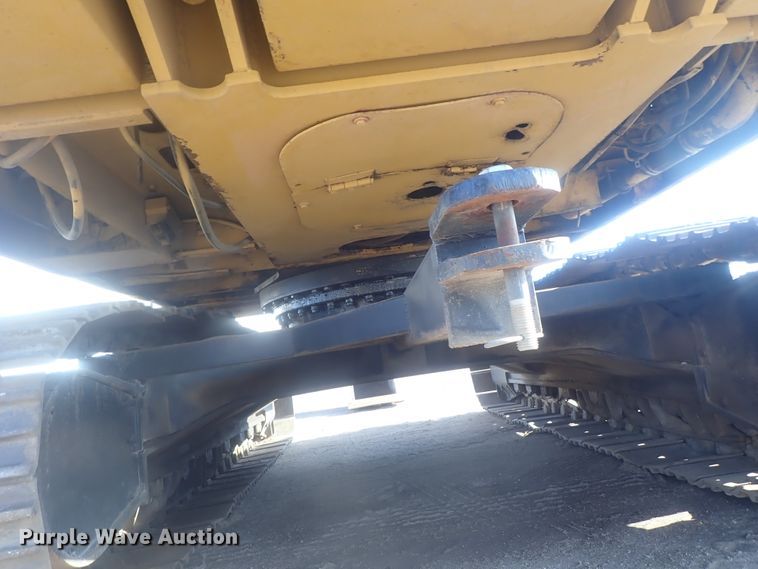 image for item DI7270 1990 Caterpillar 325C L  excavator with material placer