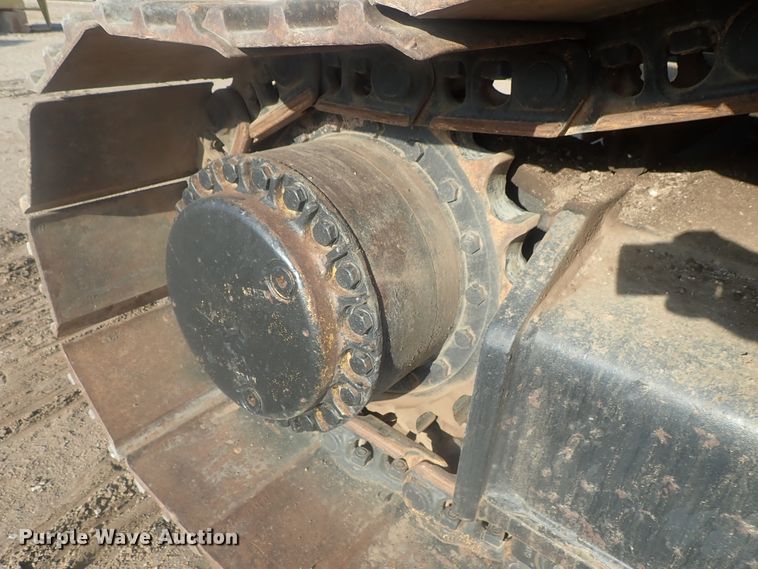 image for item DI7270 1990 Caterpillar 325C L  excavator with material placer