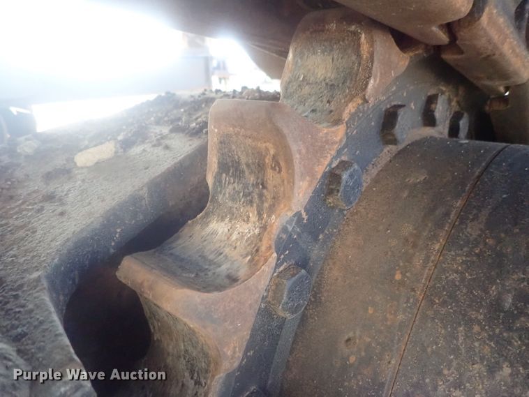 image for item DI7270 1990 Caterpillar 325C L  excavator with material placer