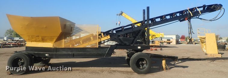 image for item DI7270 1990 Caterpillar 325C L  excavator with material placer