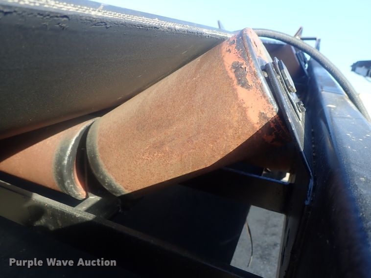 image for item DI7270 1990 Caterpillar 325C L  excavator with material placer