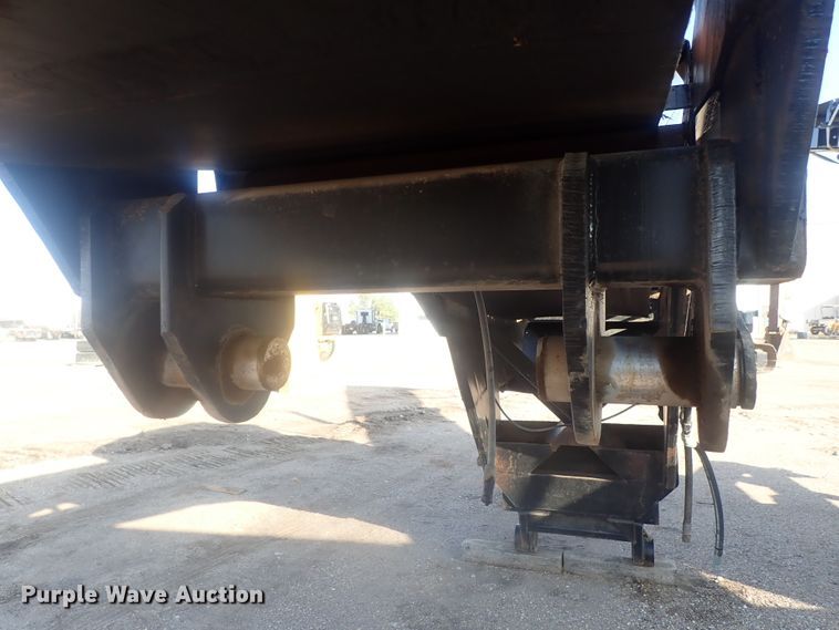 image for item DI7270 1990 Caterpillar 325C L  excavator with material placer