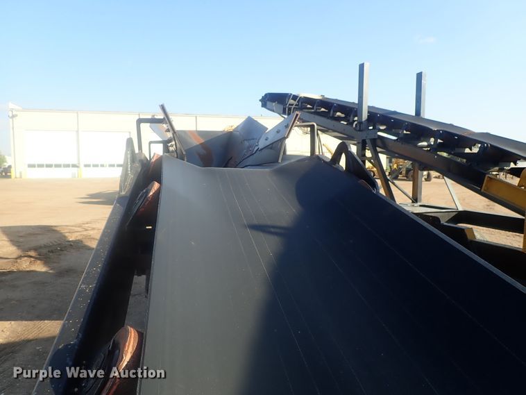 image for item DI7270 1990 Caterpillar 325C L  excavator with material placer