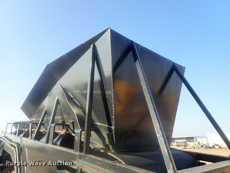 image for item DI7270 1990 Caterpillar 325C L  excavator with material placer