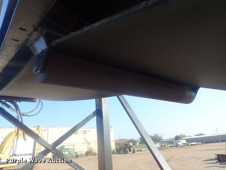 image for item DI7270 1990 Caterpillar 325C L  excavator with material placer