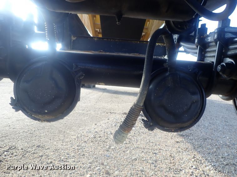 image for item DI7270 1990 Caterpillar 325C L  excavator with material placer