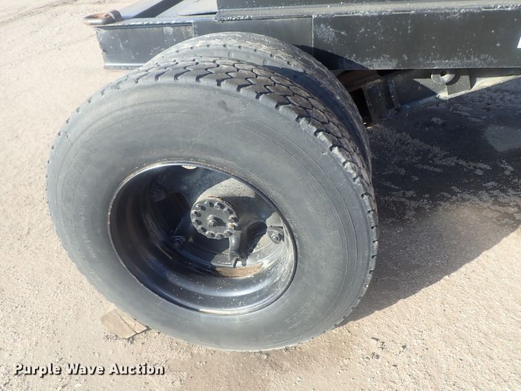 image for item DI7270 1990 Caterpillar 325C L  excavator with material placer