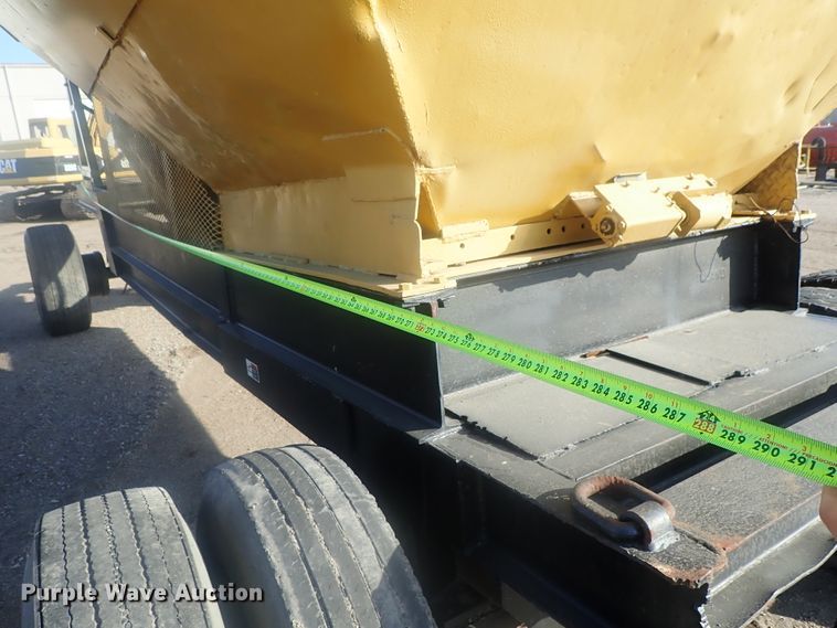 image for item DI7270 1990 Caterpillar 325C L  excavator with material placer