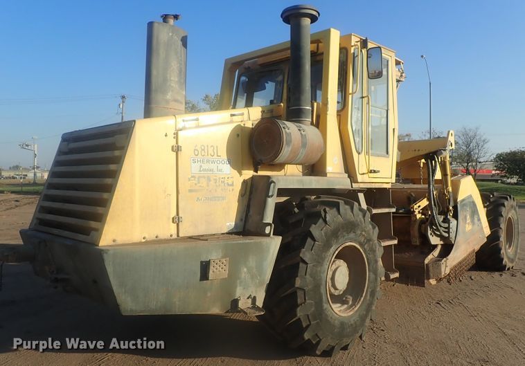 image for item DI7271 2011 Bomag MPH122-2  reclaimer