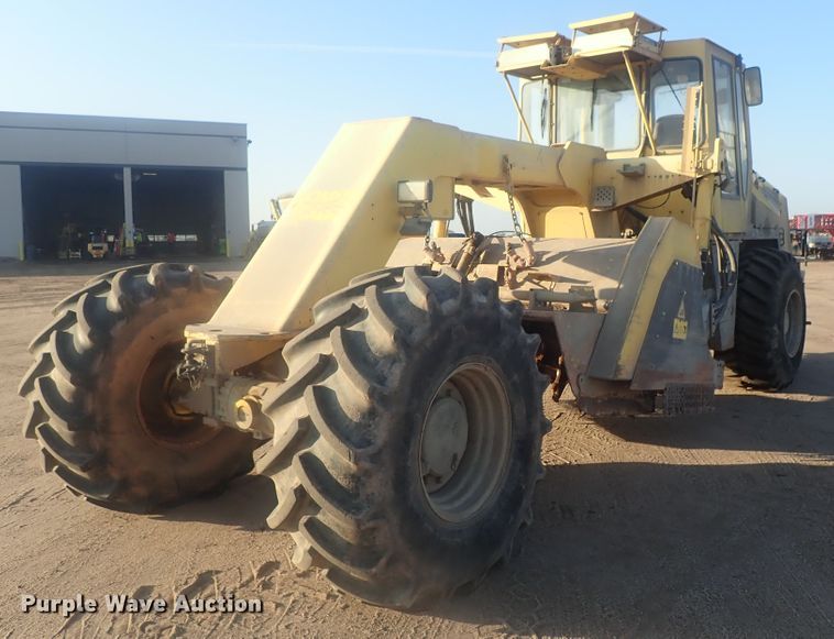 image for item DI7271 2011 Bomag MPH122-2  reclaimer