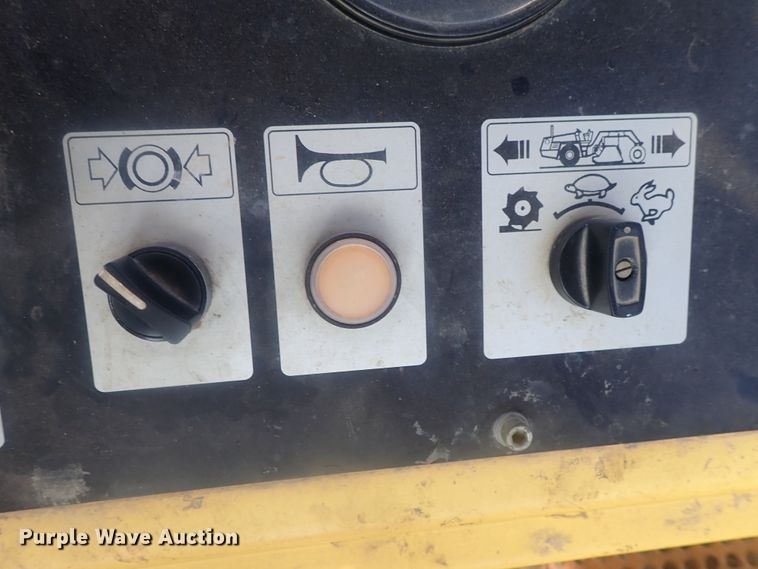 image for item DI7271 2011 Bomag MPH122-2  reclaimer