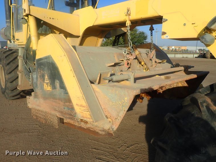 image for item DI7271 2011 Bomag MPH122-2  reclaimer
