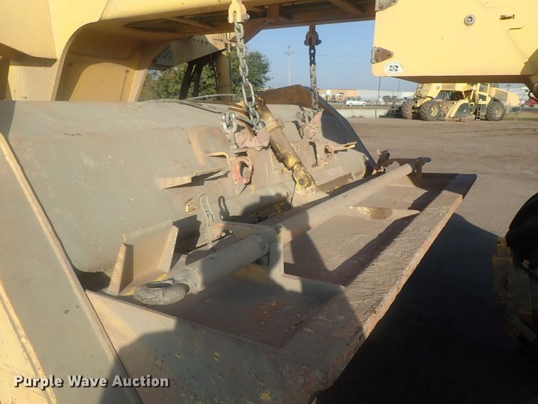 image for item DI7271 2011 Bomag MPH122-2  reclaimer