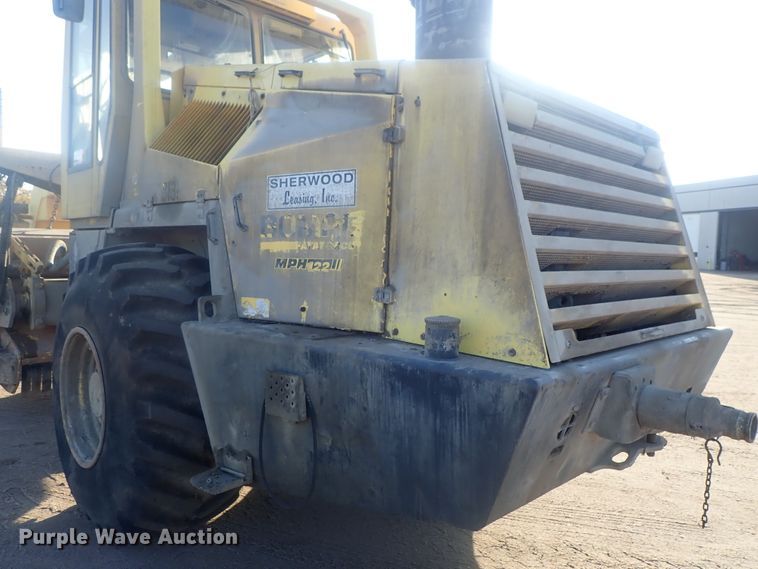 image for item DI7271 2011 Bomag MPH122-2  reclaimer
