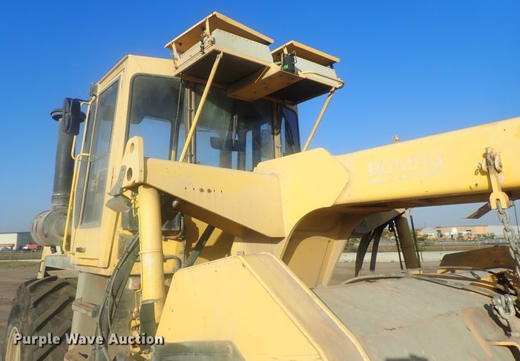 image for item DI7271 2011 Bomag MPH122-2  reclaimer