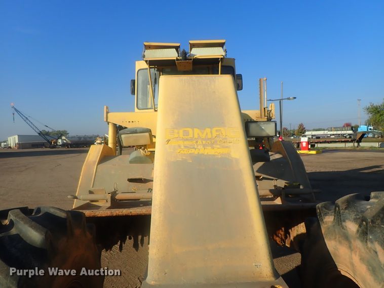 image for item DI7271 2011 Bomag MPH122-2  reclaimer