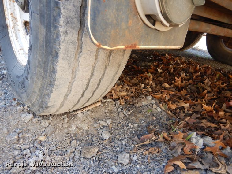 image for item DI8334 Concrete sting line equipment with trailer