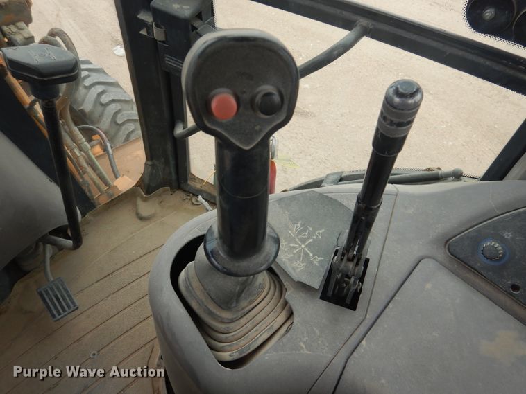 image for item DJ1039 2004 Case 580 Super M  Series 2 backhoe