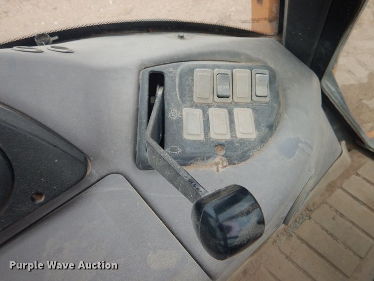 image for item DJ1039 2004 Case 580 Super M  Series 2 backhoe