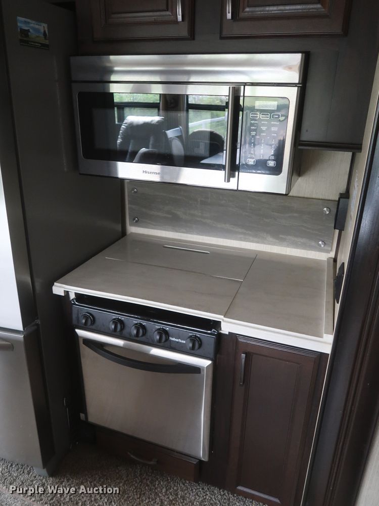 image for item DJ1749 2017 Forest River Palomino Columbus 320RS  camper