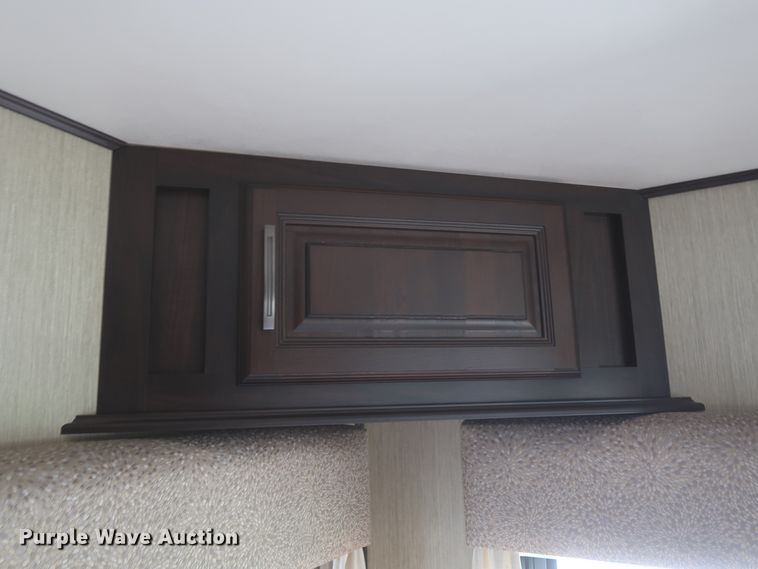 image for item DJ1749 2017 Forest River Palomino Columbus 320RS  camper