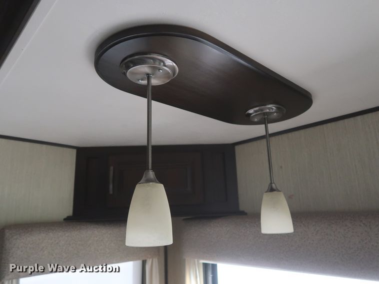 image for item DJ1749 2017 Forest River Palomino Columbus 320RS  camper