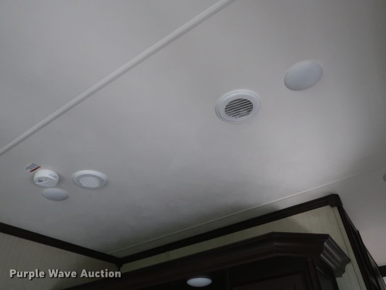 image for item DJ1749 2017 Forest River Palomino Columbus 320RS  camper