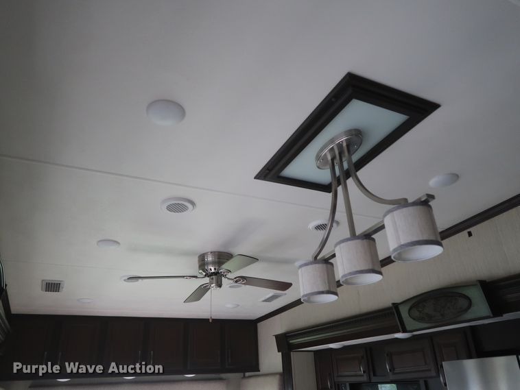 image for item DJ1749 2017 Forest River Palomino Columbus 320RS  camper